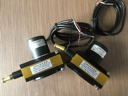 內(nèi)置式拉繩位移傳感器原理及其線性制  內(nèi)置式拉繩位移傳感器原理及其線性制