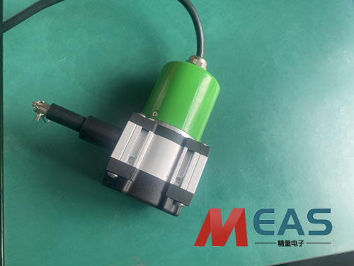JL300-MA系列拉繩位移傳感器是通過(guò)傳輸線來(lái)傳遞信號(hào)的 JL300-MA系列拉繩位移傳感器是通過(guò)傳輸線來(lái)傳遞信號(hào)的