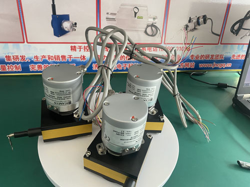 拉線位移傳感器通斷電時會產(chǎn)生瞬間的反向高壓 拉線位移傳感器通斷電時會產(chǎn)生瞬間的反向高壓