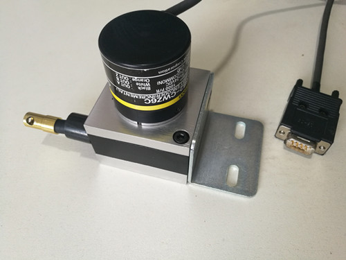 1米電阻信號(hào)拉繩傳感器的性能特點(diǎn)
